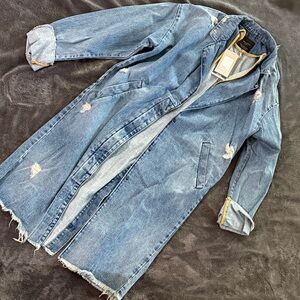 Zara Trendy Blue Denim Coat with Frayed Details